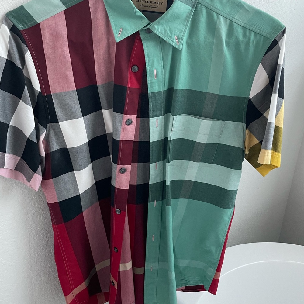 Men’s Burberry shirt